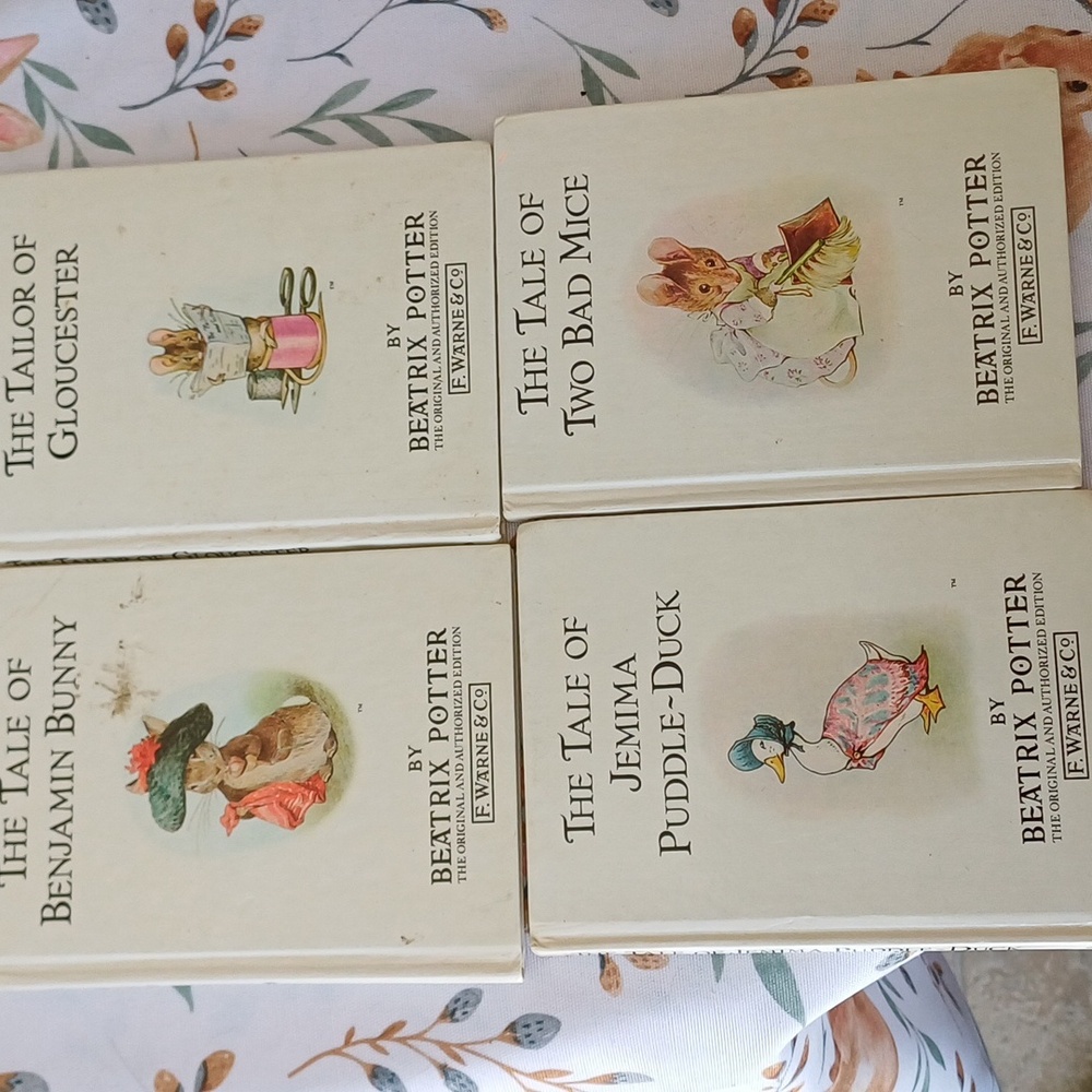 Vintage Peter Rabbit Books - Picture 3 of 5